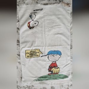 Vintage 1970s Peanuts Bath Towel Snoopy Charlie Brown USA Stevens Utica Schulz